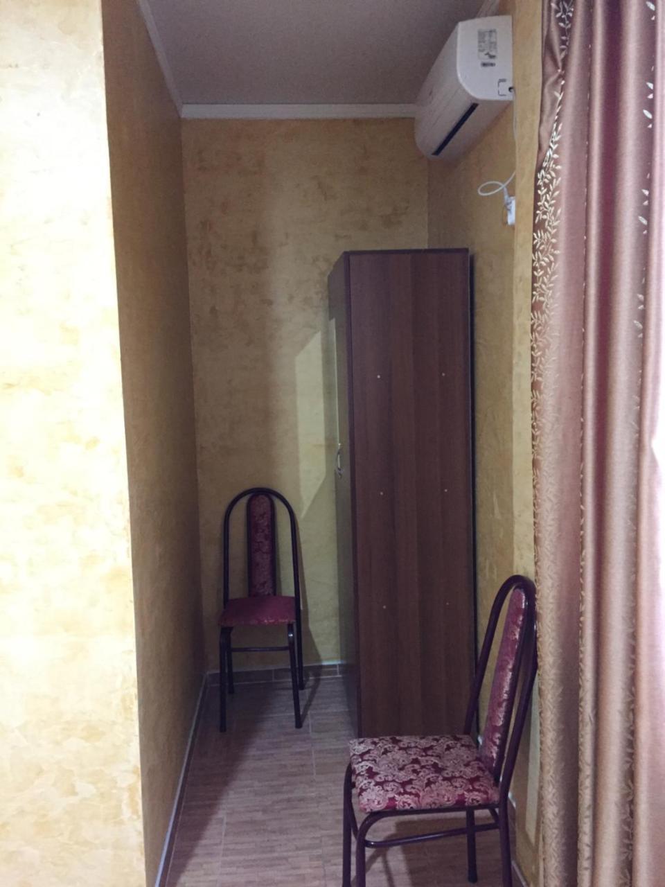 Dionisy Guest House Pizunda Exterior foto