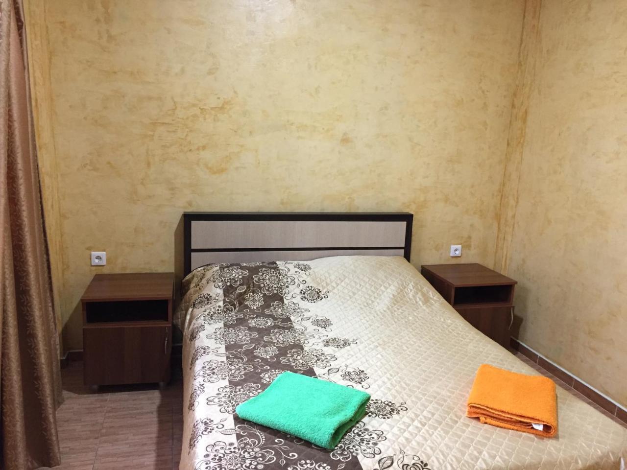 Dionisy Guest House Pizunda Exterior foto